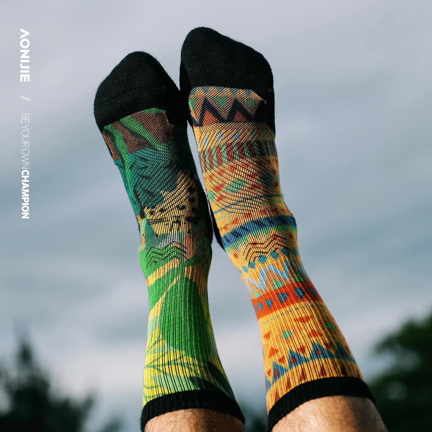 AONIJIE Outdoor Wool Crew Sock - Wool Hiking Sock บทวิจารณ์และราคา