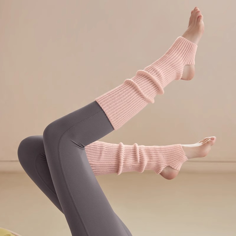 New Yoga Socks Non-Slip Grips  - Boot Sock Slouchy บทวิจารณ์และราคา