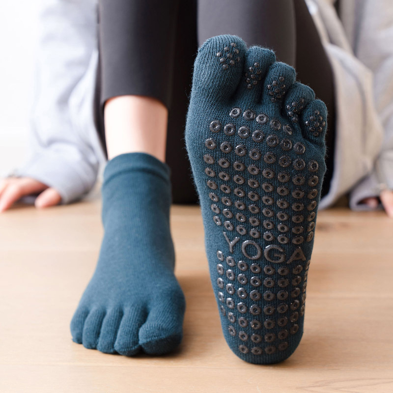 Anti-Slip Women Pilates Socks  - Grip Sock Yoga บทวิจารณ์และราคา