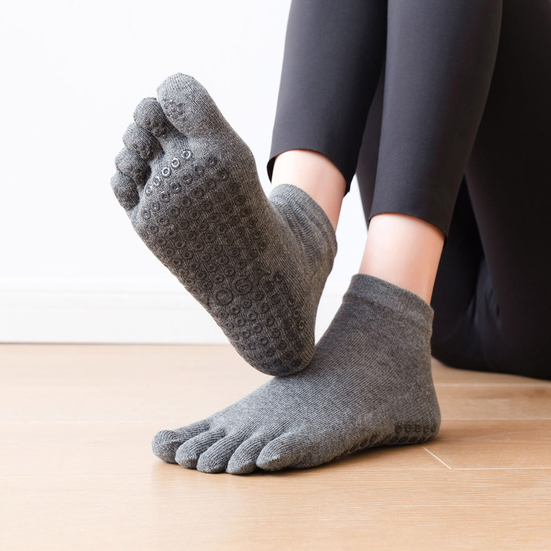 Anti-Slip Women Pilates Socks  - Grip Sock Yoga บทวิจารณ์และราคา