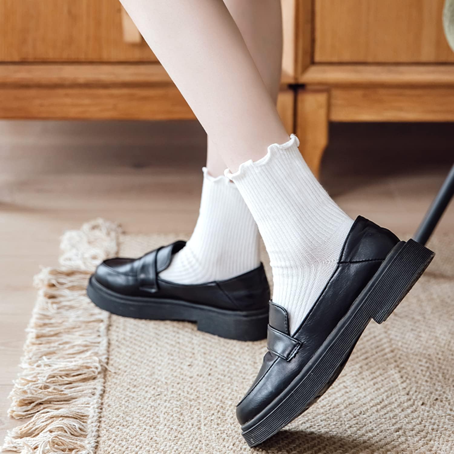 Women's Ruffle Turn-Cuff Casua - Cotton Crew Sock Pack บทวิจารณ์และราคา