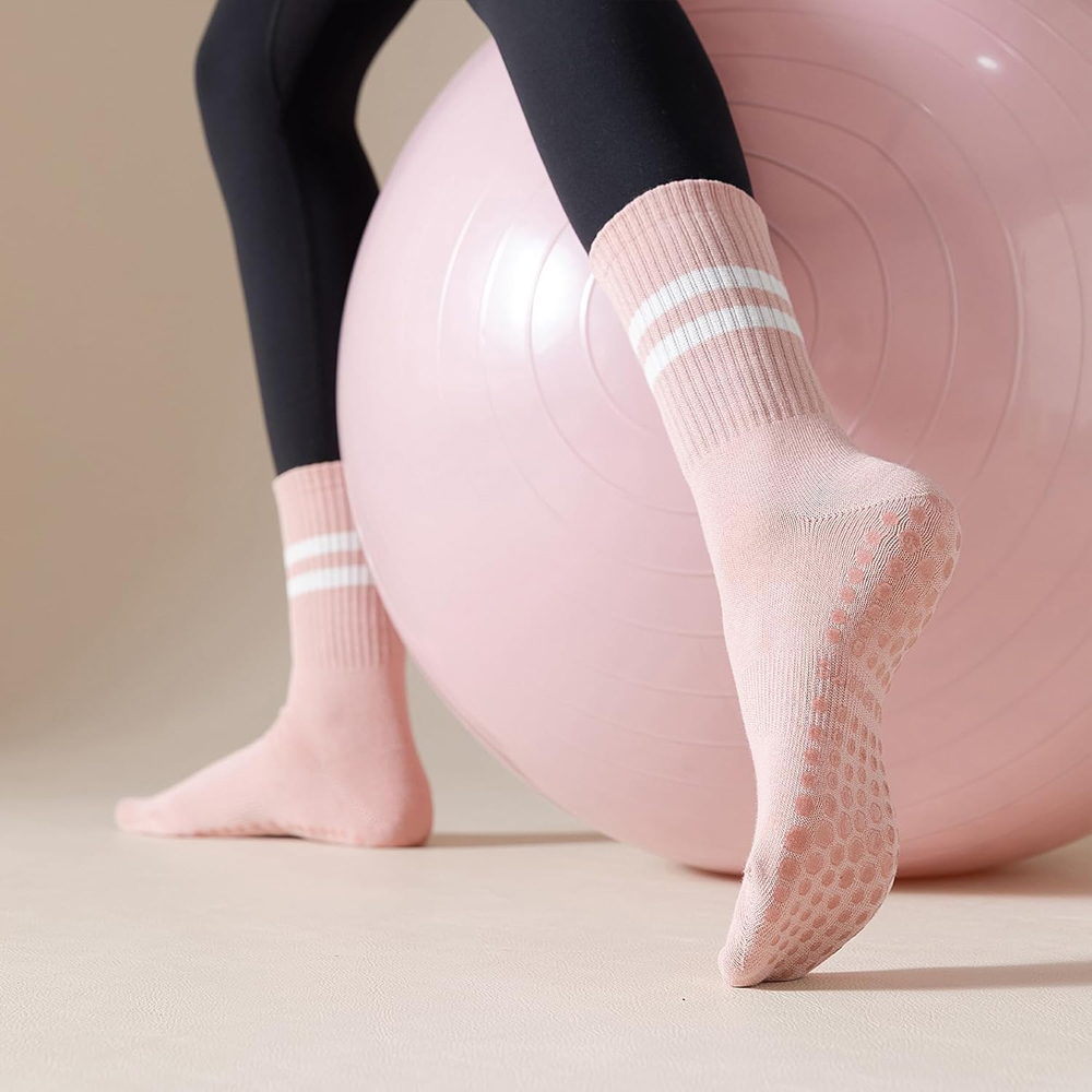 Yoga Pilates Socks with Grips  - Grip Sock Yoga บทวิจารณ์และราคา